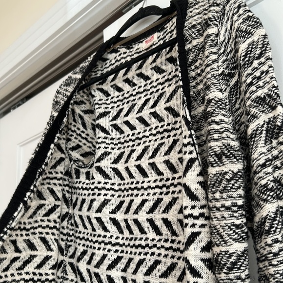 Mossimo large Cardigan - Picture 4 of 5